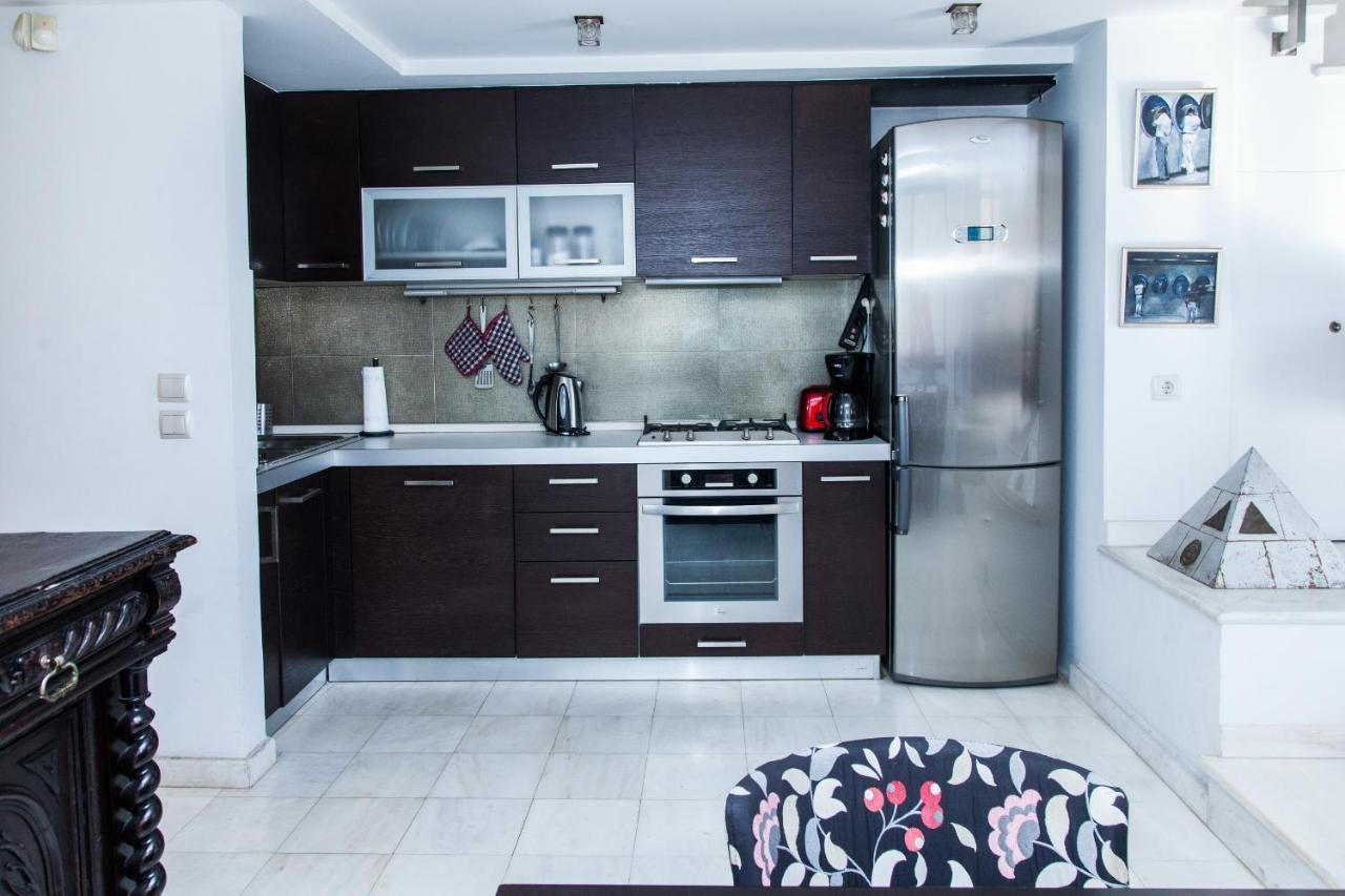 Unique Apt W/ Veranda Walking Distance To Sites Appartamento Atene Esterno foto
