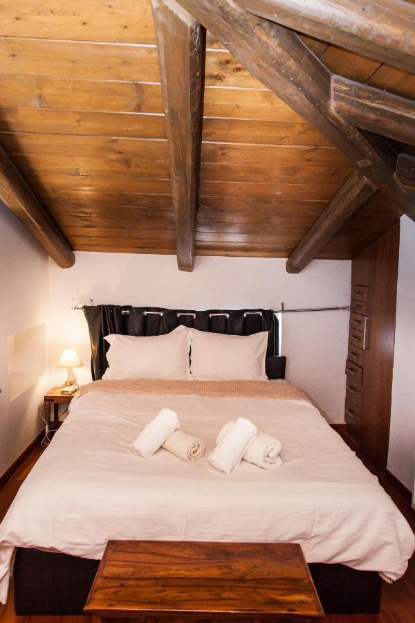 Unique Apt W/ Veranda Walking Distance To Sites Appartamento Atene Esterno foto