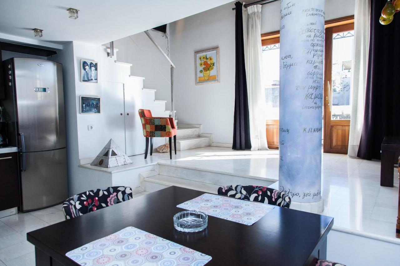 Unique Apt W/ Veranda Walking Distance To Sites Appartamento Atene Esterno foto