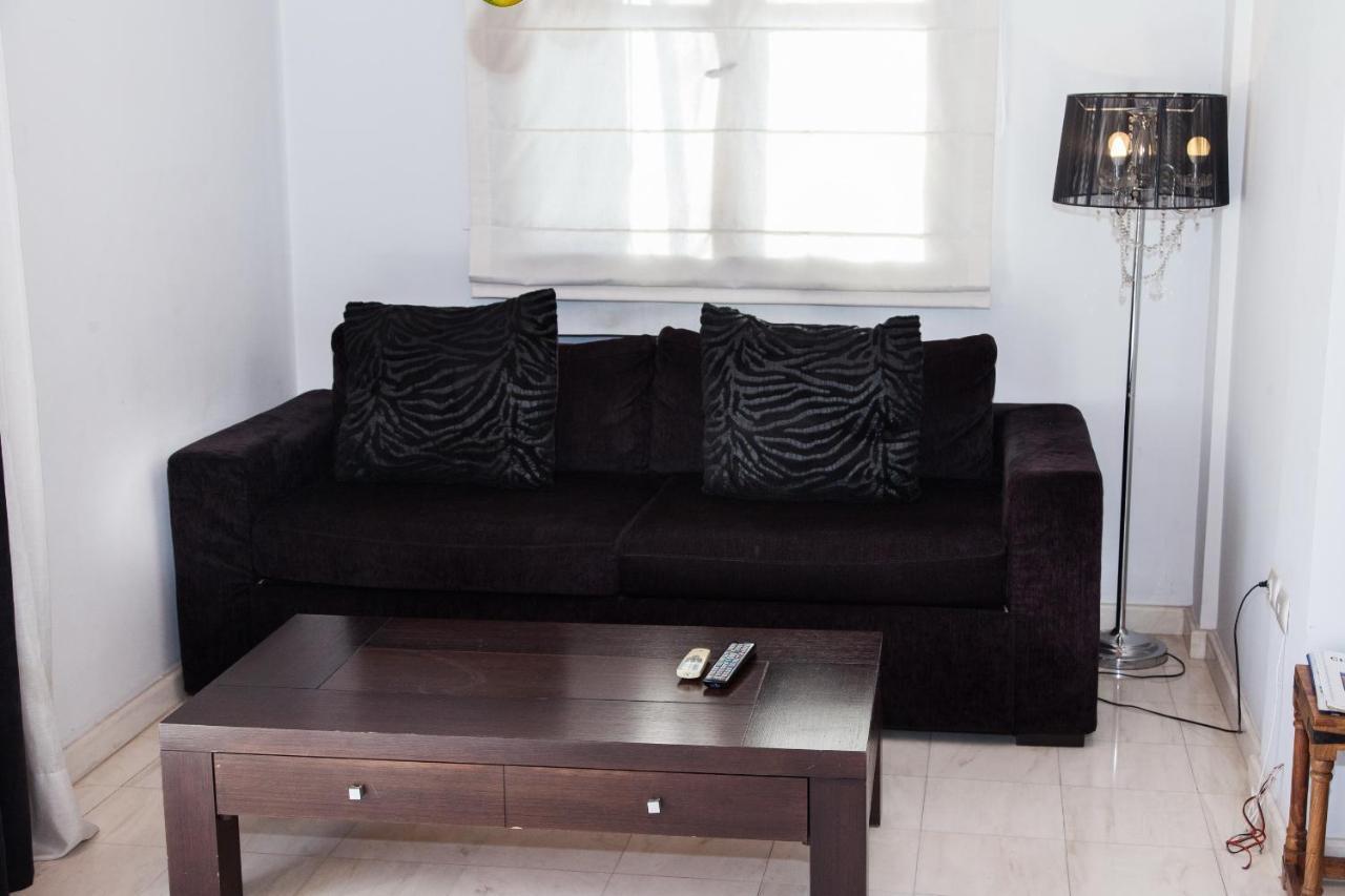 Unique Apt W/ Veranda Walking Distance To Sites Appartamento Atene Esterno foto
